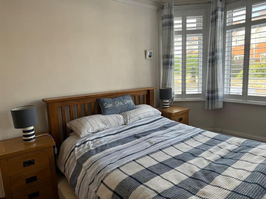 Spacious 5 Large Bedroom Victorian House - Beach 2 Miles พูล ภายนอก รูปภาพ